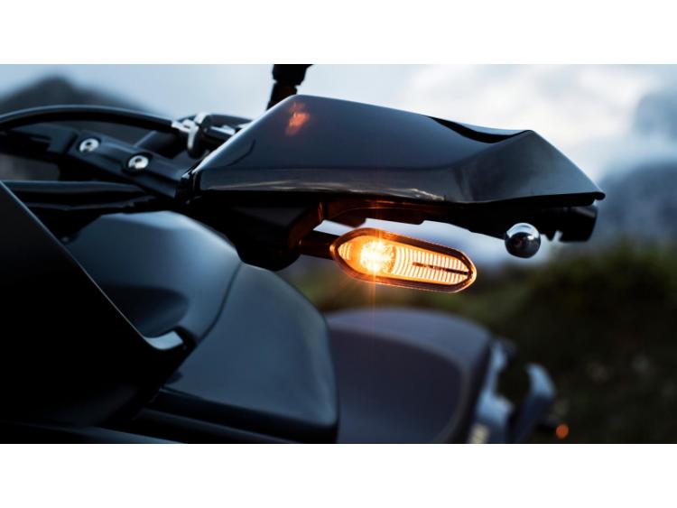 YAMAHA TRACER 7 (24)