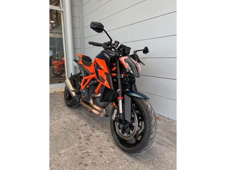 KTM 1290 SUPER DUKE R