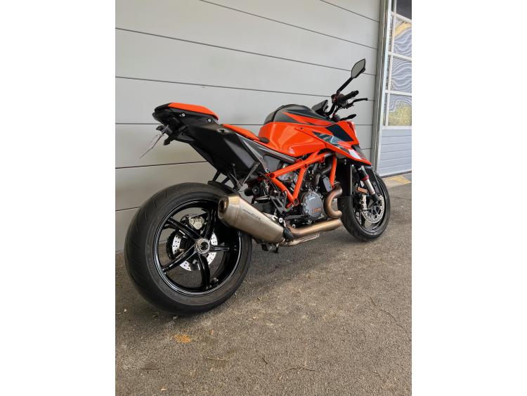 KTM 1290 SUPER DUKE R