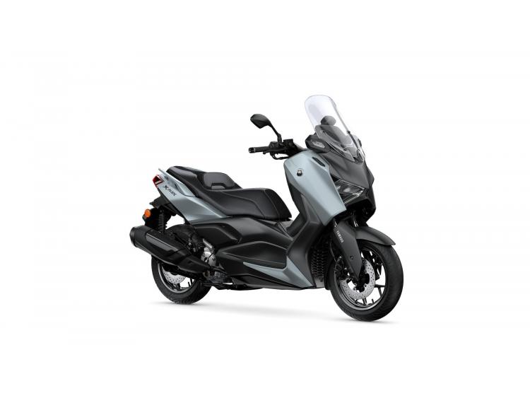 YAMAHA XMAX 300 TECH MAX (25)
