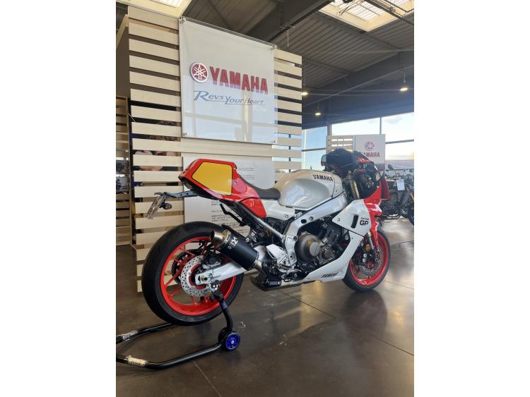 YAMAHA XSR 900 GP