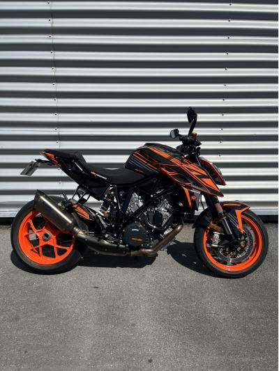 KTM 1290 SUPER DUKE R