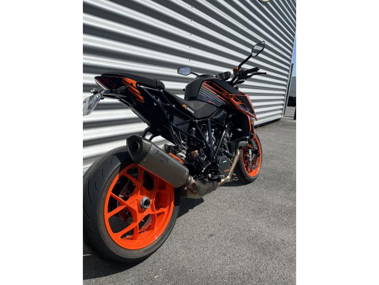 KTM 1290 SUPER DUKE R