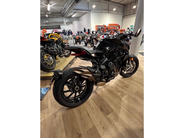 MV AGUSTA DRAGSTER R NEUVE