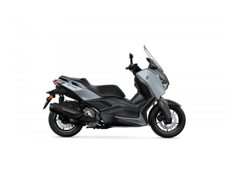 YAMAHA XMAX 300 TECH MAX + (25)