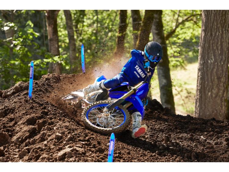 YAMAHA YZ125 (25)