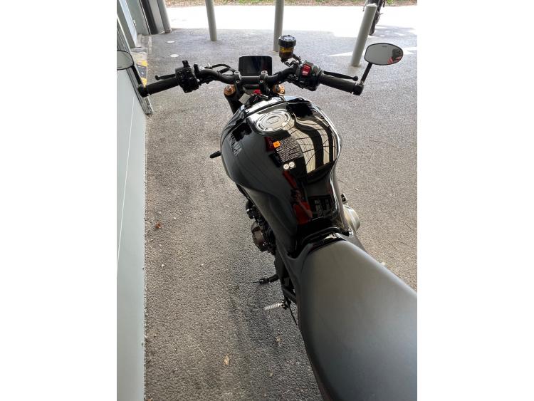 YAMAHA XSR 900