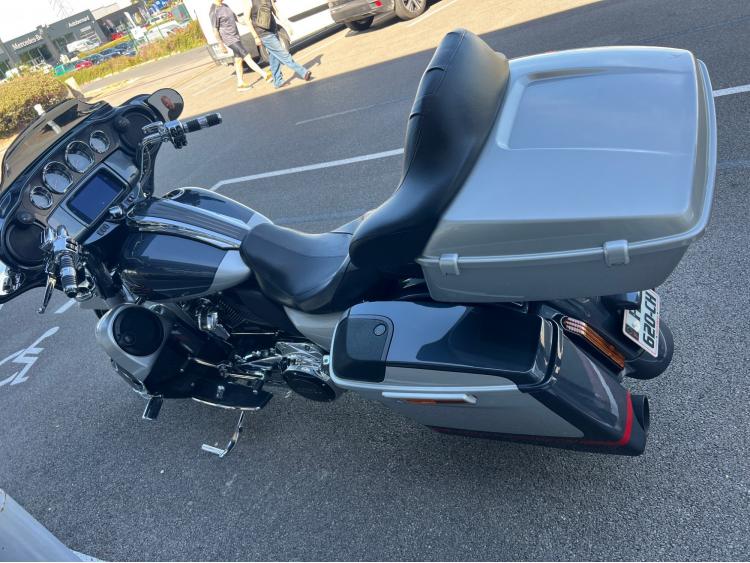 HARLEY-DAVIDSON TOURING STREET GLIDE 1923 CVO 