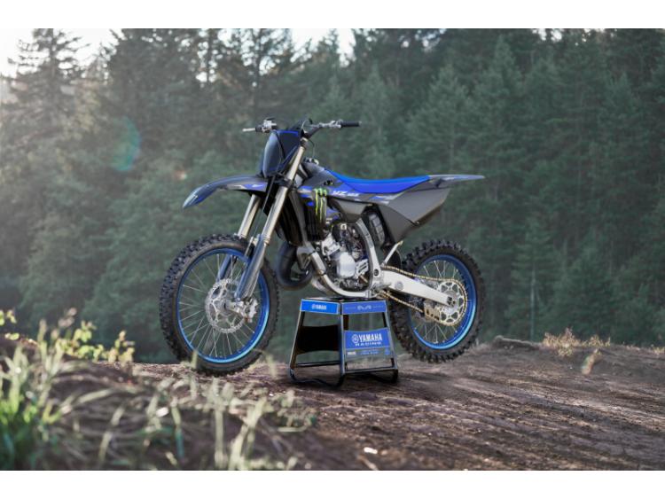 YAMAHA YZ125 MONSTER ENERGY (25)
