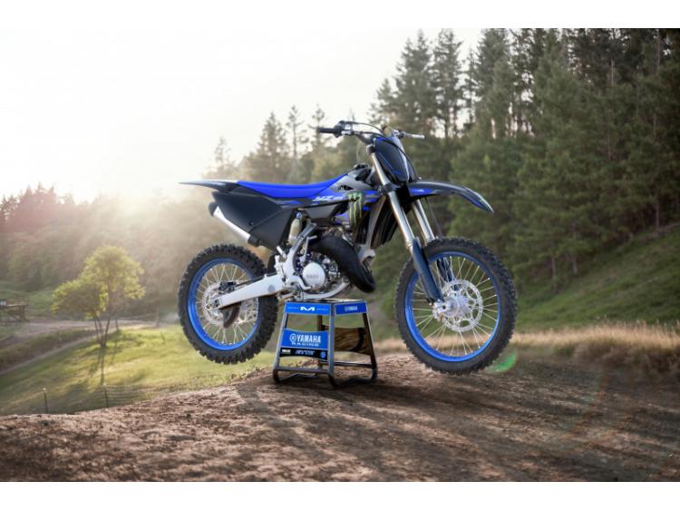 YAMAHA YZ125 MONSTER ENERGY (25)