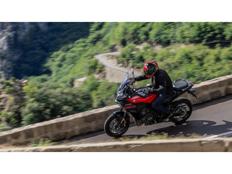 YAMAHA TRACER 9 (25)