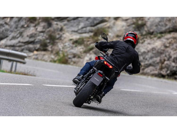 YAMAHA TRACER 9 (25)