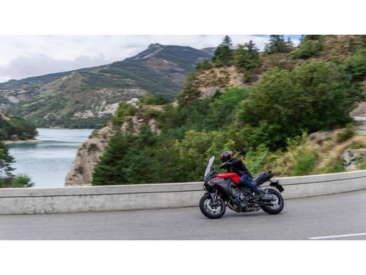 YAMAHA TRACER 9 (25)