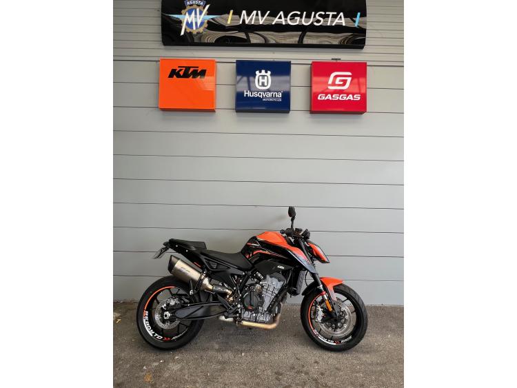 KTM 890 DUKE