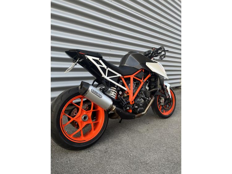 KTM 1290 SUPER DUKE R