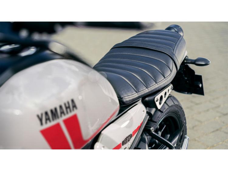 YAMAHA XSR125 (24)