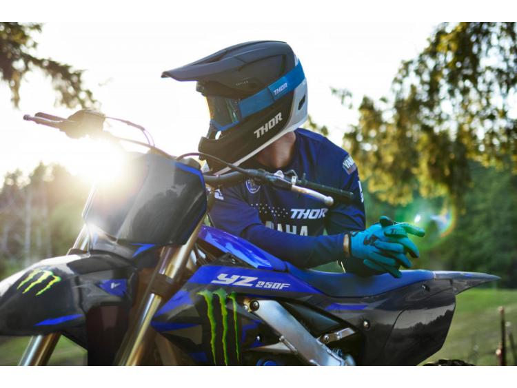 YAMAHA YZ250F MONSTER ENERGY (25)