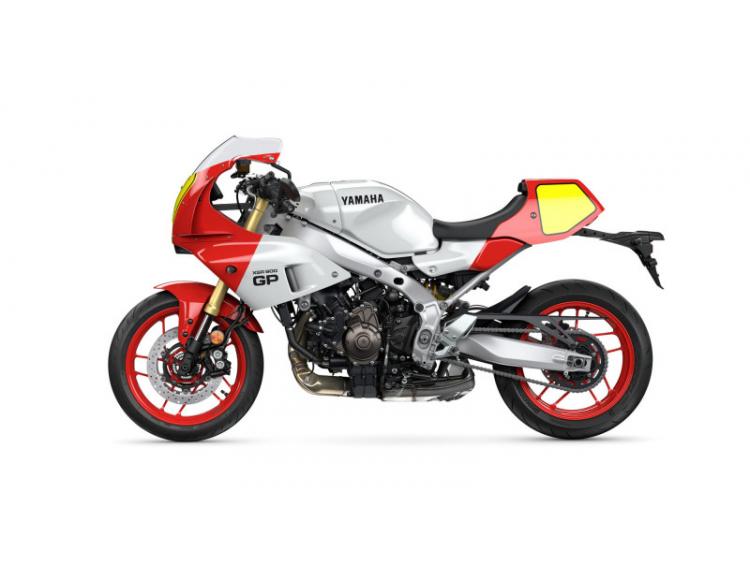 YAMAHA XSR900 GP (24)
