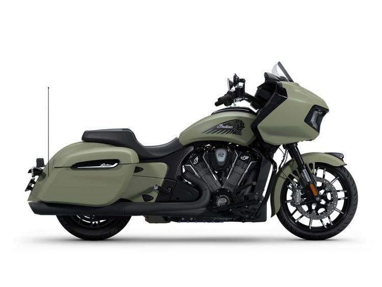 INDIAN CHALLENGER DARK HORSE 1834 POWERPLUS