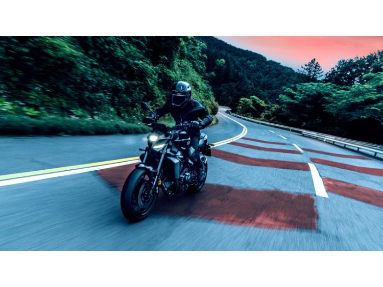 YAMAHA MT-09 Y-AMT (25)