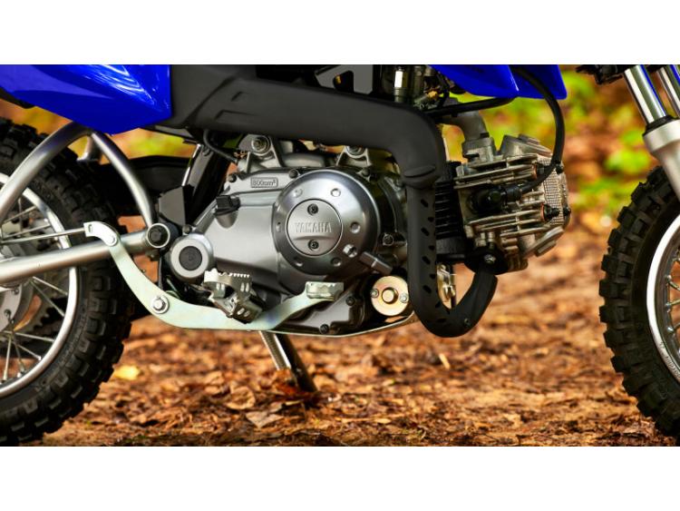 YAMAHA TT-R50 (25)