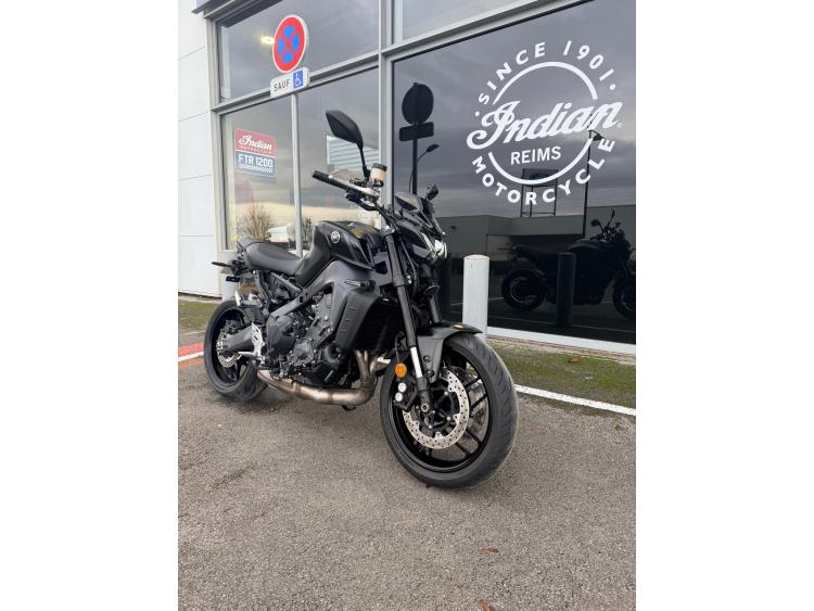 YAMAHA MT-09