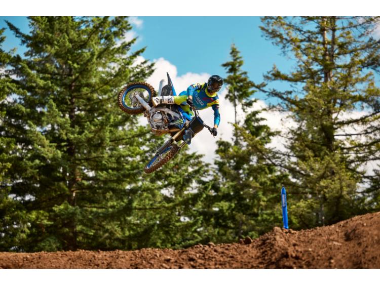 YAMAHA YZ450F MONSTER ENERGY (25)
