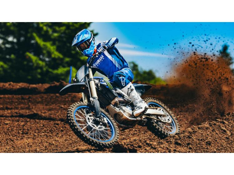 YAMAHA YZ450F MONSTER ENERGY (25)
