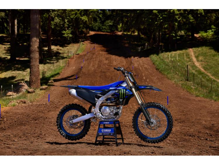 YAMAHA YZ450F MONSTER ENERGY (25)